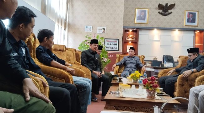 Kunjungan PWI Kabupaten Lampung Tengah ke DPRD setempat . foto ist